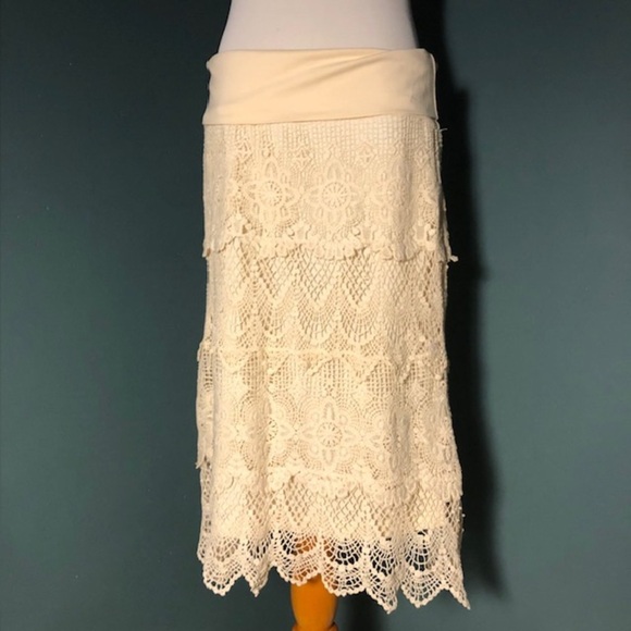Crocheted lace skirt new with tag - Picture 1 of 3